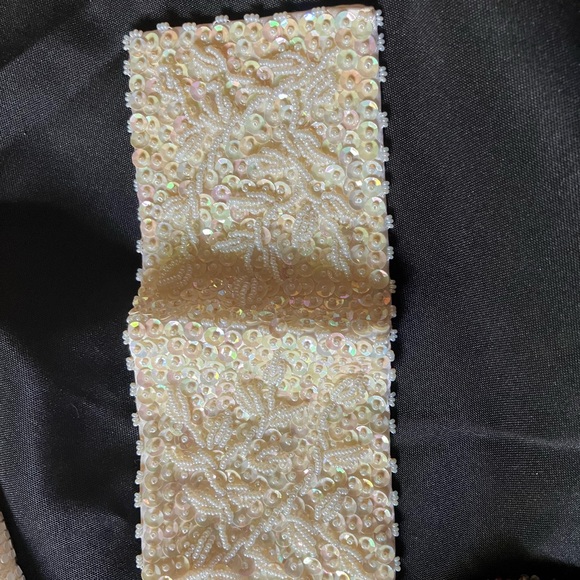 Vintage beaded purses. - Picture 7 of 13